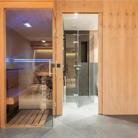 Udanypobyt Luxury Strazyska 31 *